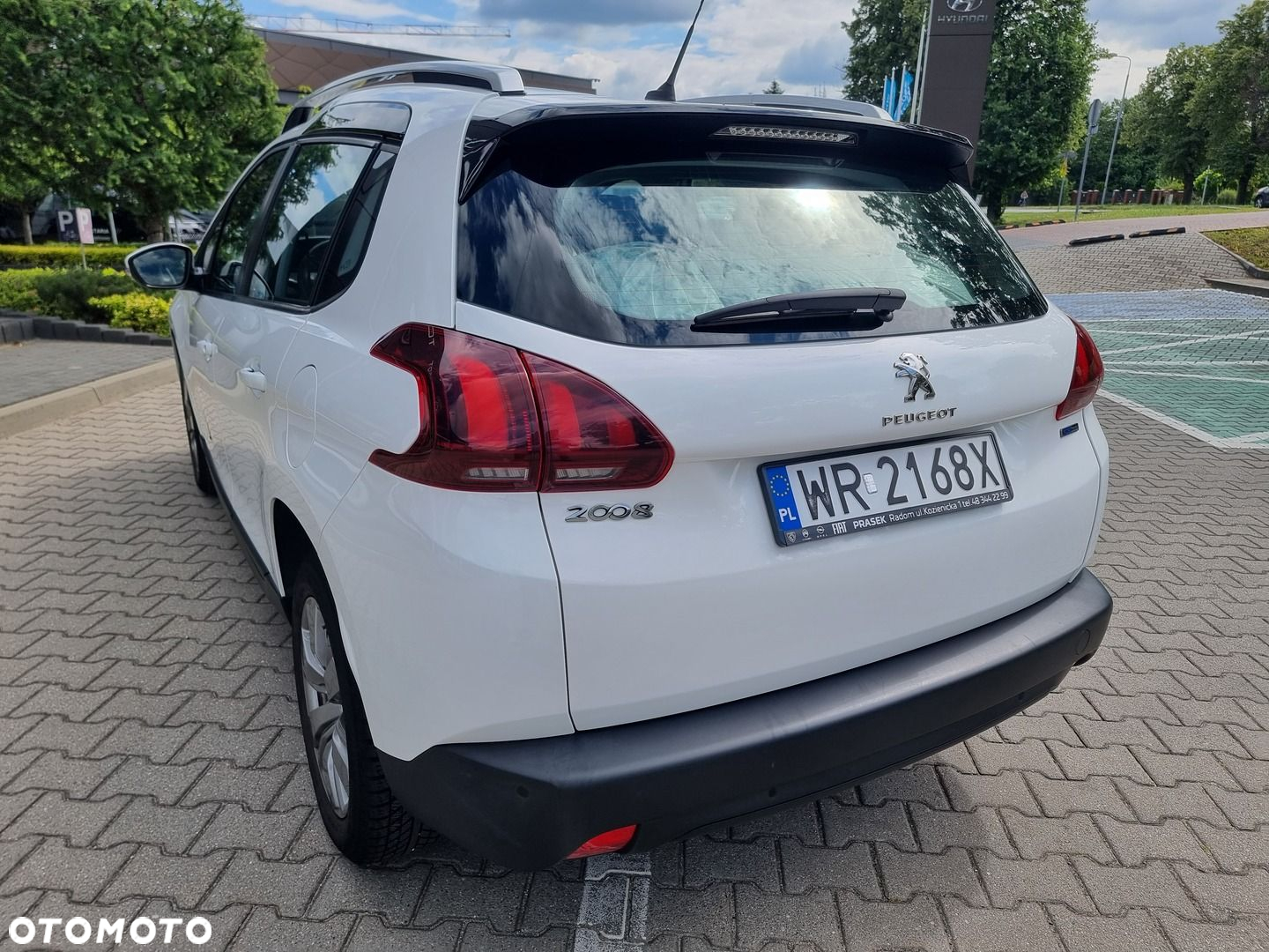 Peugeot 2008 1.2 Pure Tech Active S&S - 17