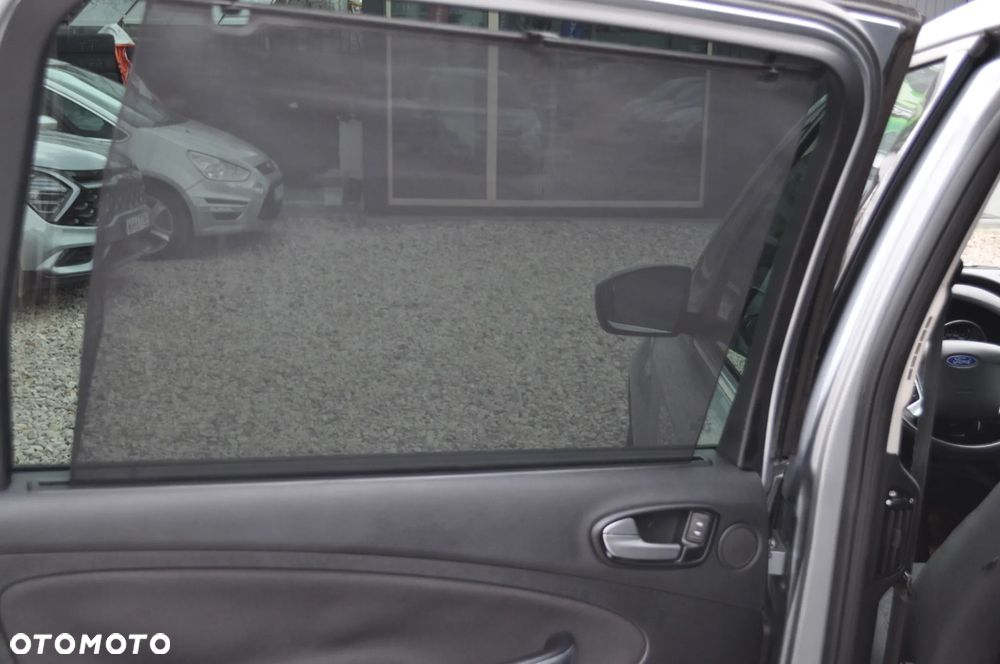 Ford Galaxy 2.0 TDCi Ghia - 29