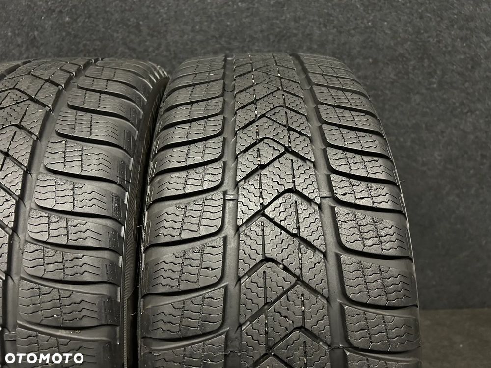 Opony zimowe Pirelli Winter SottoZero 3 215/40/18 89V XL 2szt. Ładne! - 3