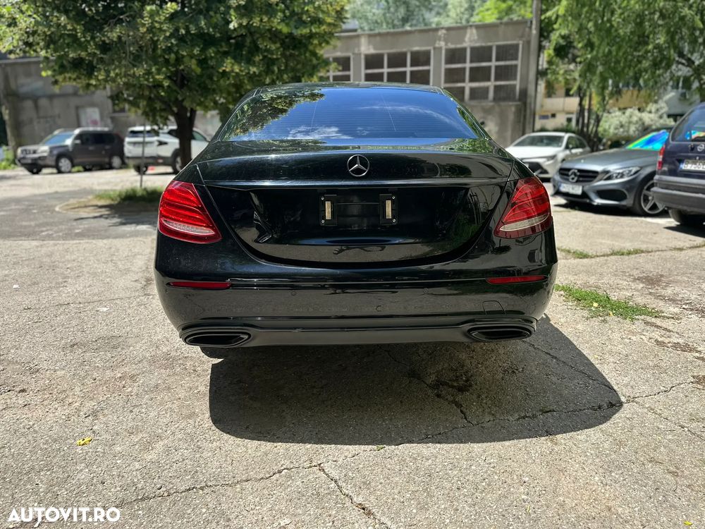 Mercedes-Benz E 200 Aut. - 10