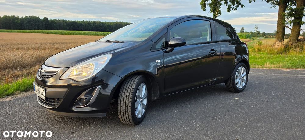Opel Corsa 1.4 16V 150 Jahre - 13