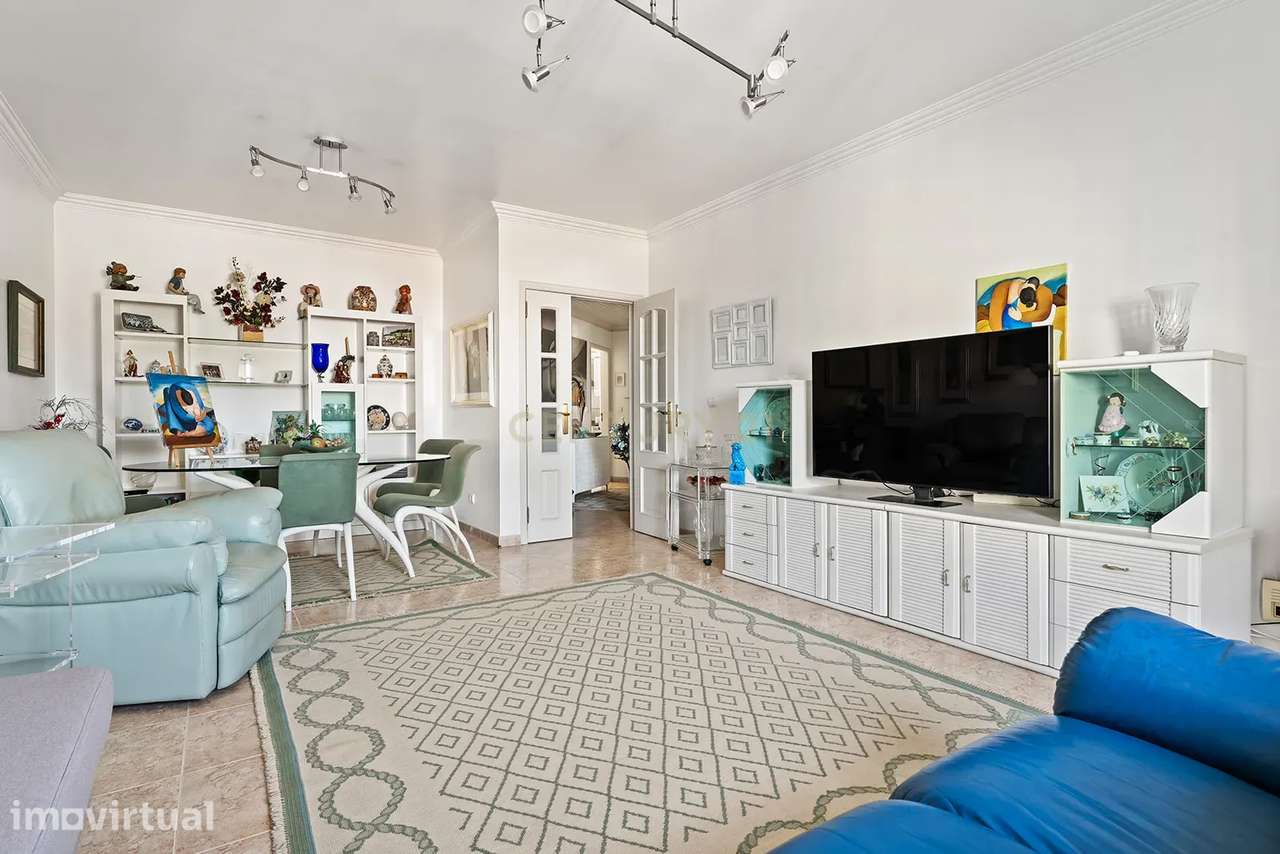 Apartamento T1 com garagem e arrecadação no Casal de São Brás, Amadora - Grande imagem: 5/24