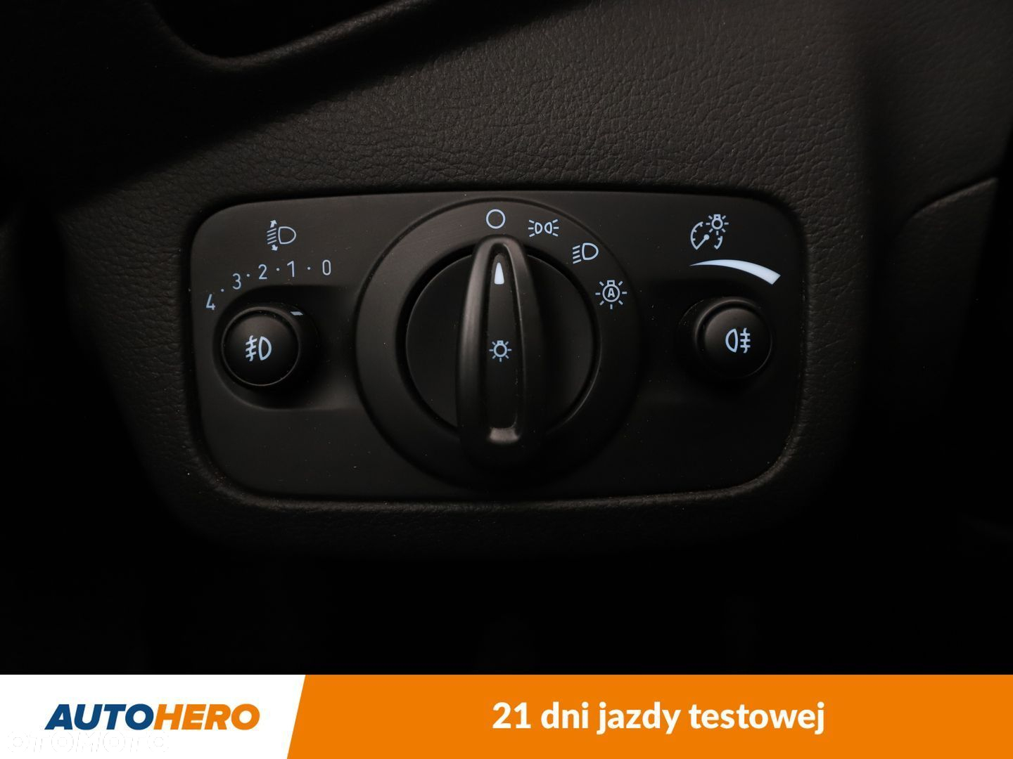 Ford Kuga - 30