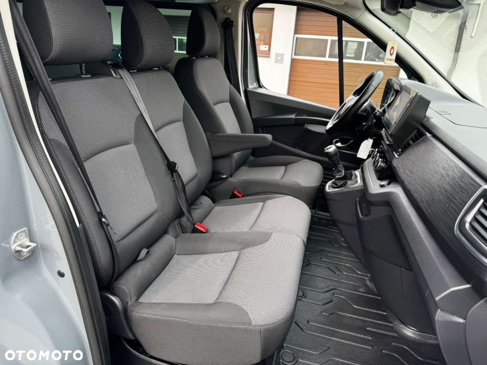 Renault Trafic - 23