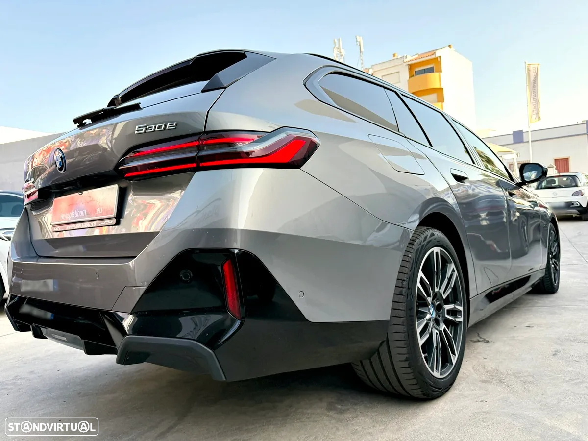 BMW 530 e Pack Desportivo M Pro - 47