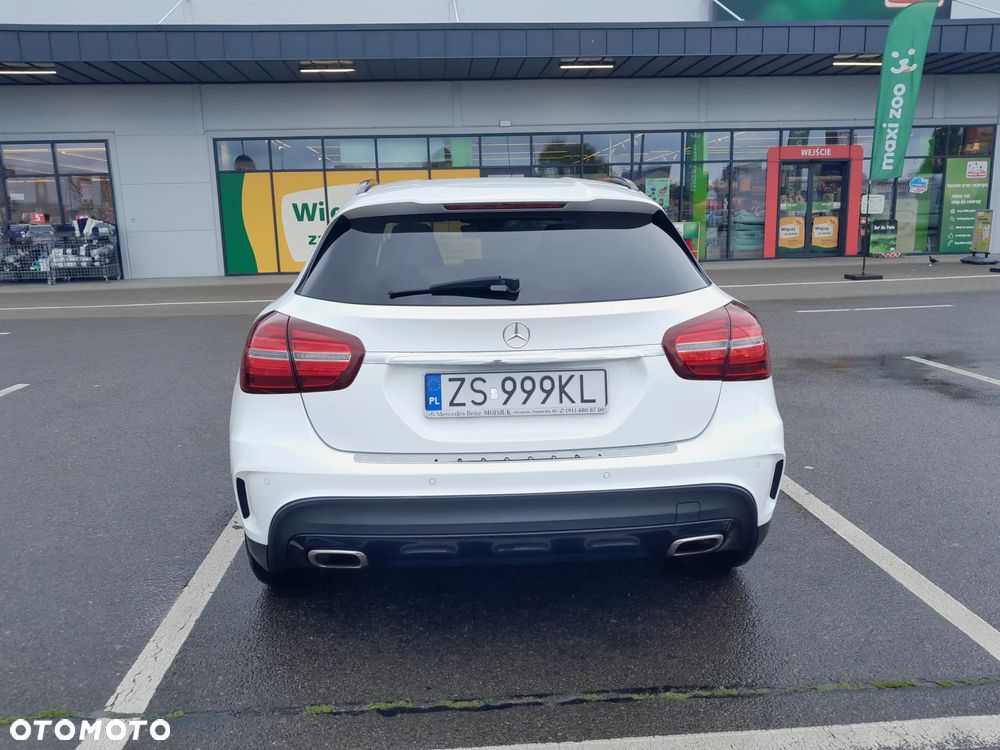 Mercedes-Benz GLA 200 7G-DCT AMG Line - 6