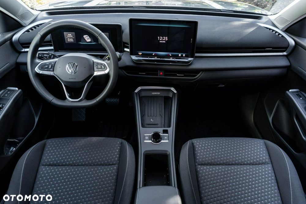 Volkswagen T-Roc - 27