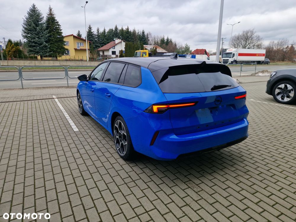 Opel Astra 1.2 T GS Line S&S - 4