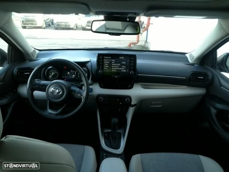 Toyota Yaris - 5