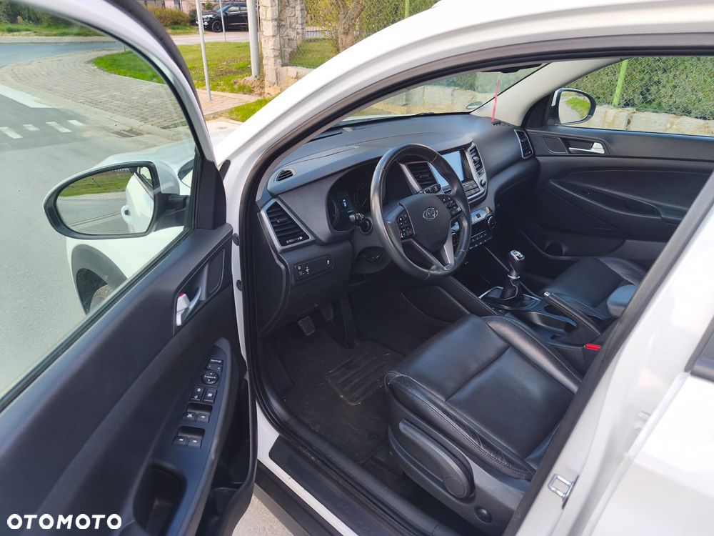 Hyundai Tucson 1.6 GDi 2WD Select - 9