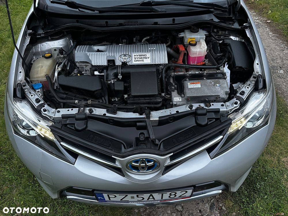 Toyota Auris 1.8 HSD Luna - 31