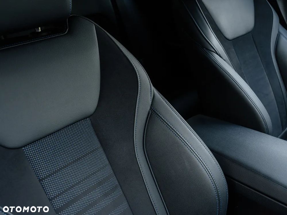 BMW Seria 3 320d xDrive M Sport - 13