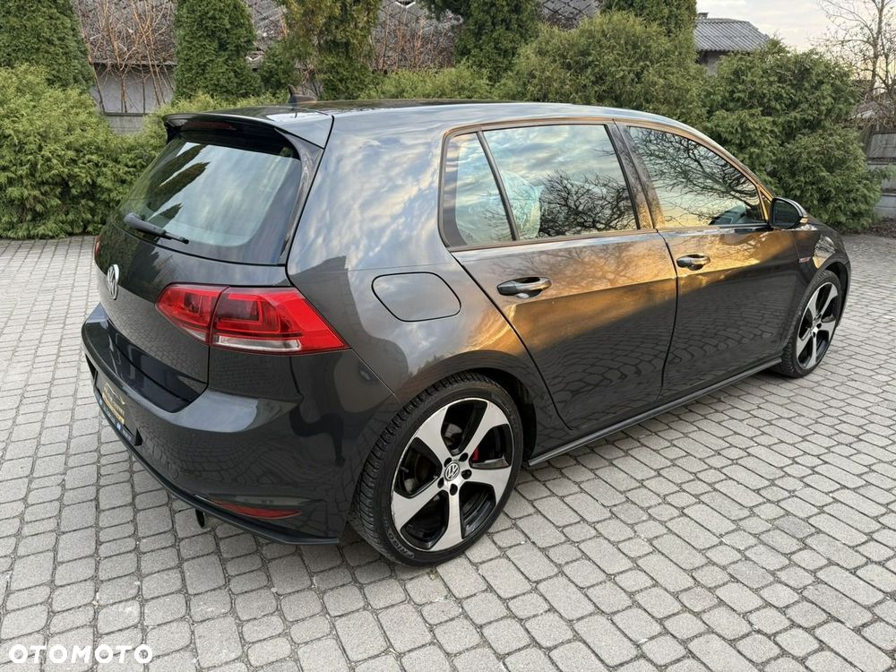 Volkswagen Golf 2.0 TSI BMT GTI Performance DSG - 3