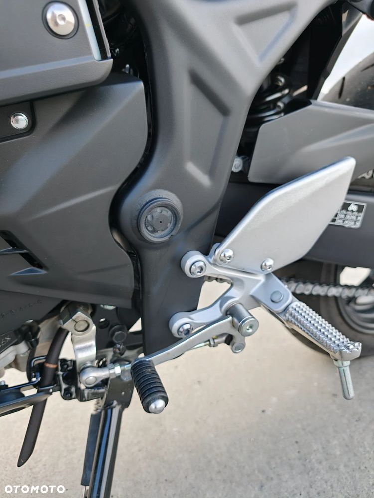 Yamaha MT - 21