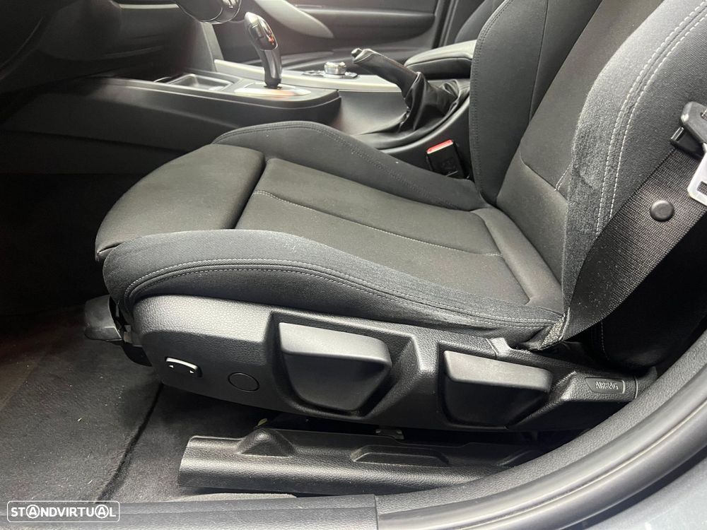 BMW 318 d Touring Navigation Sport Auto - 46