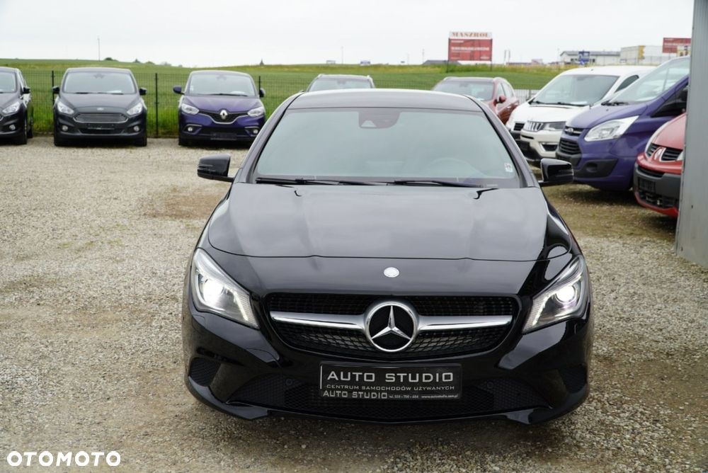 Mercedes-Benz CLA 200 UrbanStyle Edition - 27