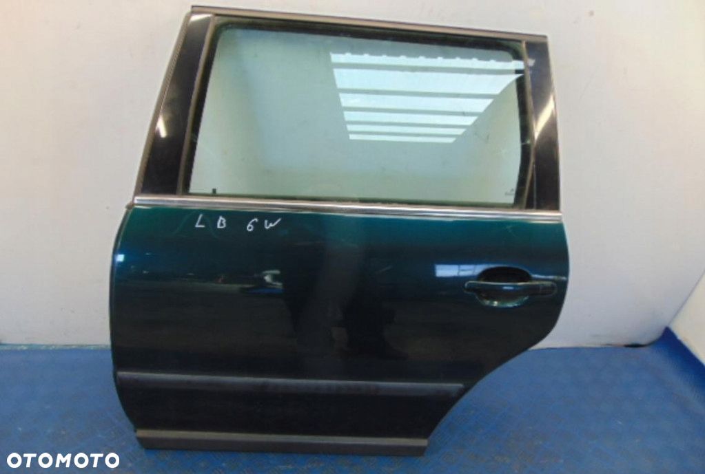 VOLKSWAGEN PASSAT B5 DRZWI LEWE TYŁ KOD LAKIERU LB6W - 1