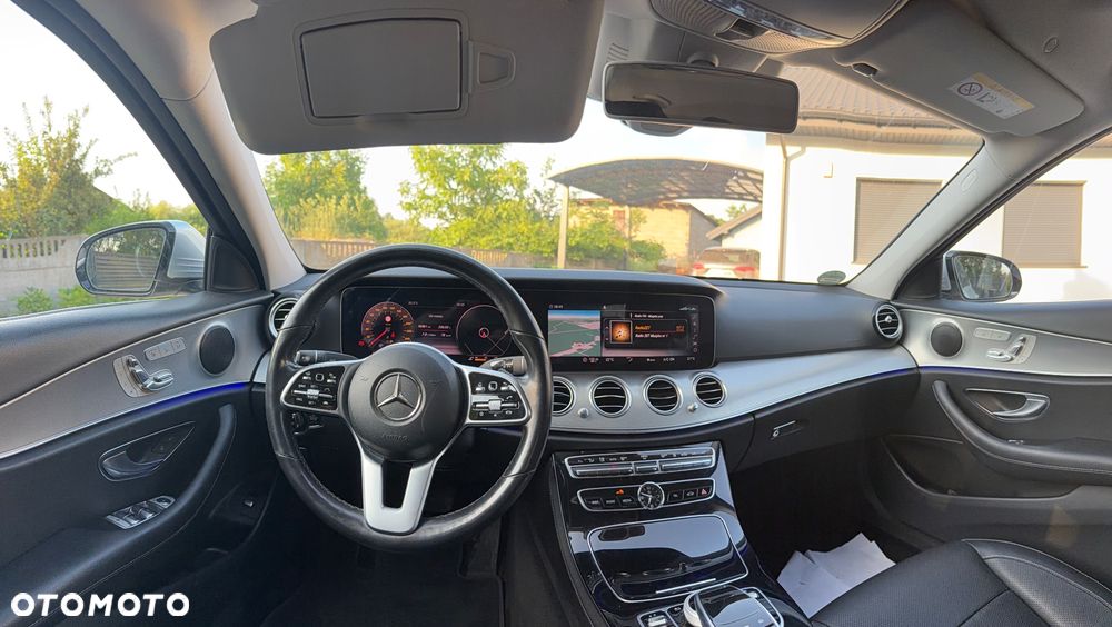 Mercedes-Benz Klasa E 400 d 4-Matic 9G-TRONIC - 11