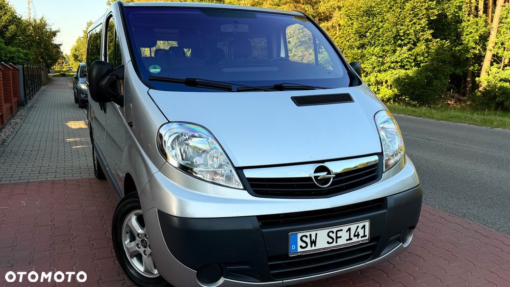 Opel Vivaro - 10