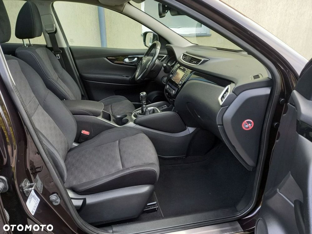 Nissan Qashqai 1.6 dCi DPF tekna - 18