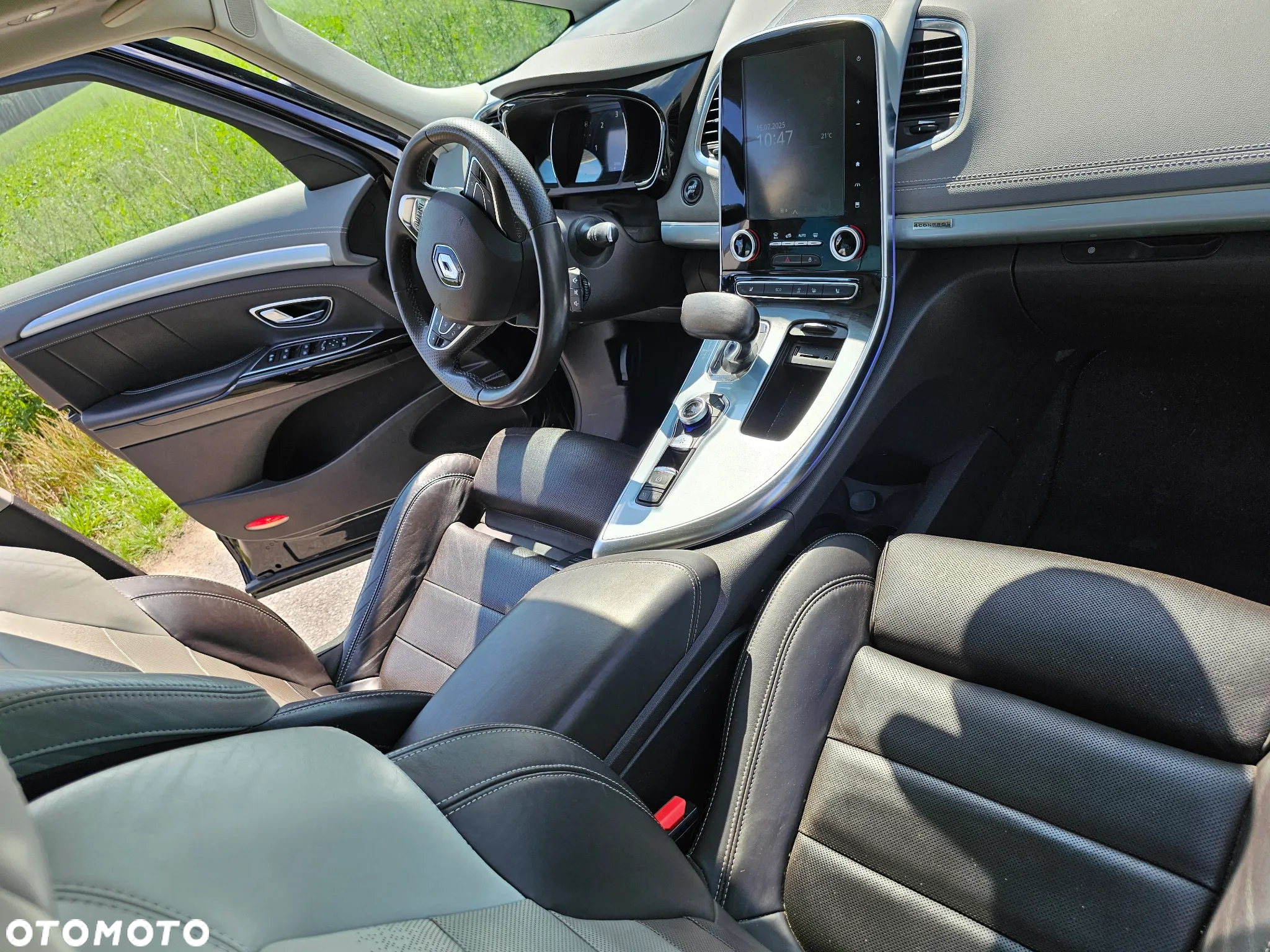 Renault Espace 1.6 dCi Energy Initiale Paris EDC - 7