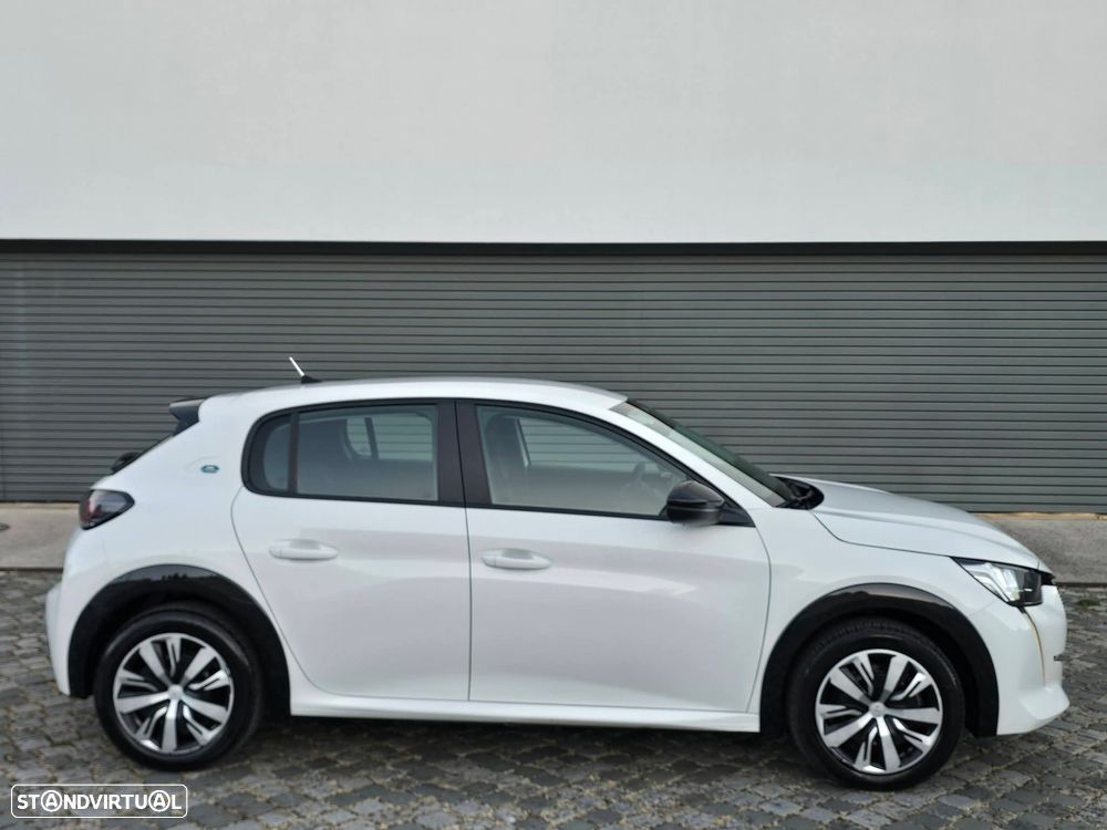 Peugeot e-208 50 kWh Active Pack - 7