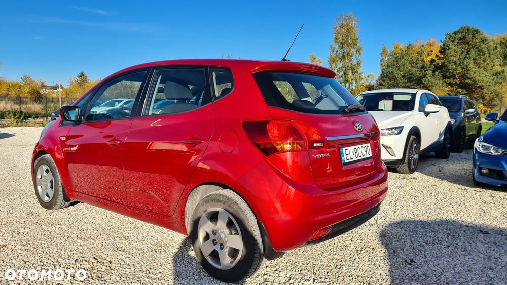 Kia Venga - 27