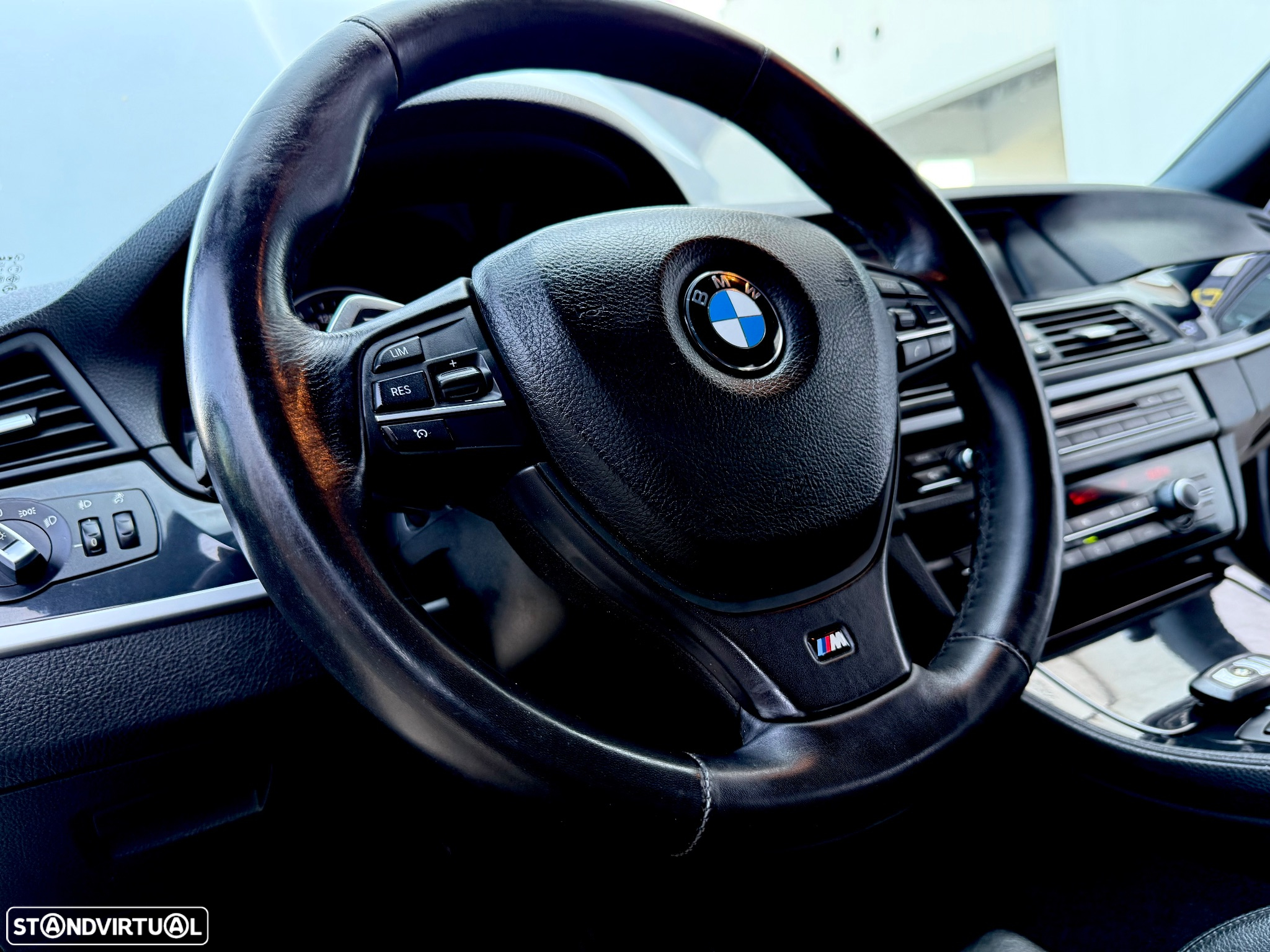 BMW 520 d Pack M Auto - 41