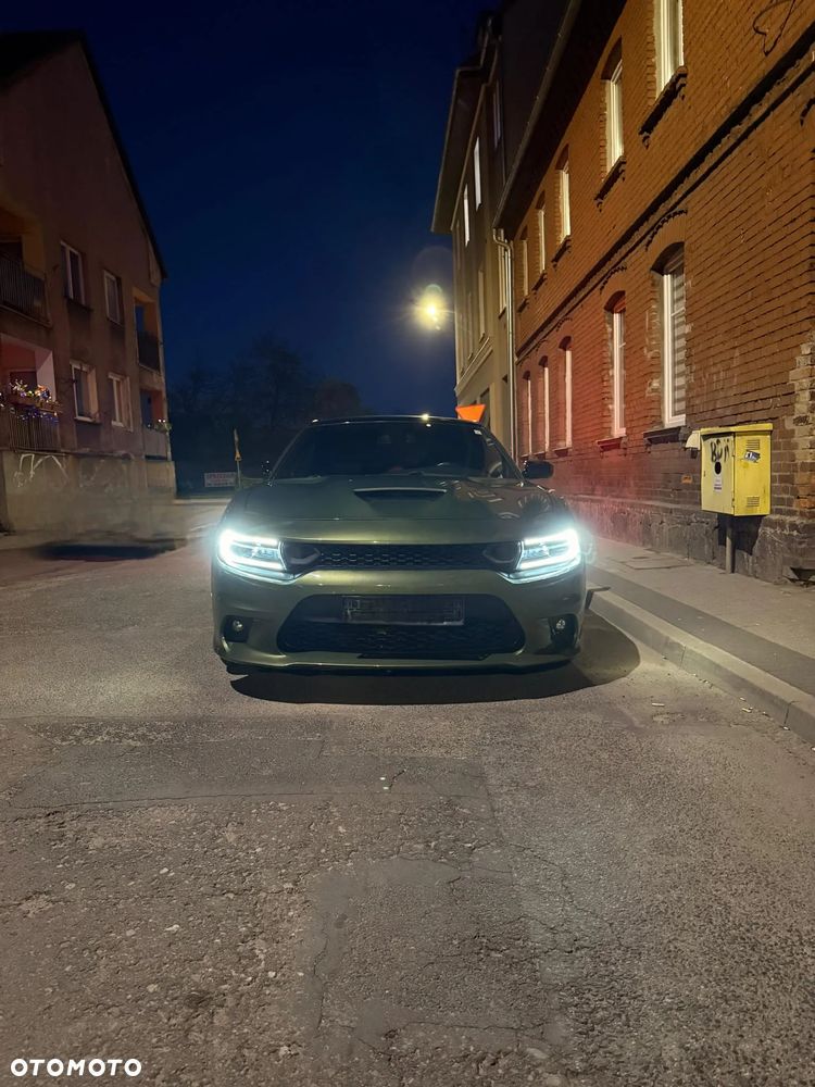 Dodge Charger 5.7 R/T - 1