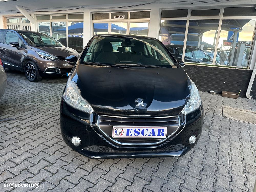 Peugeot 208 1.6 e-HDi Allure 95g - 1