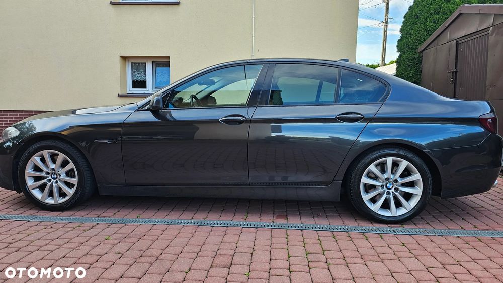 BMW Seria 5 535i xDrive Modern Line - 3