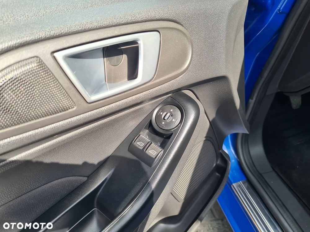 Ford Fiesta - 8