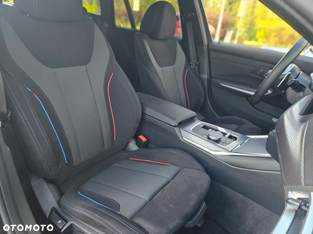 BMW Seria 3 - 32