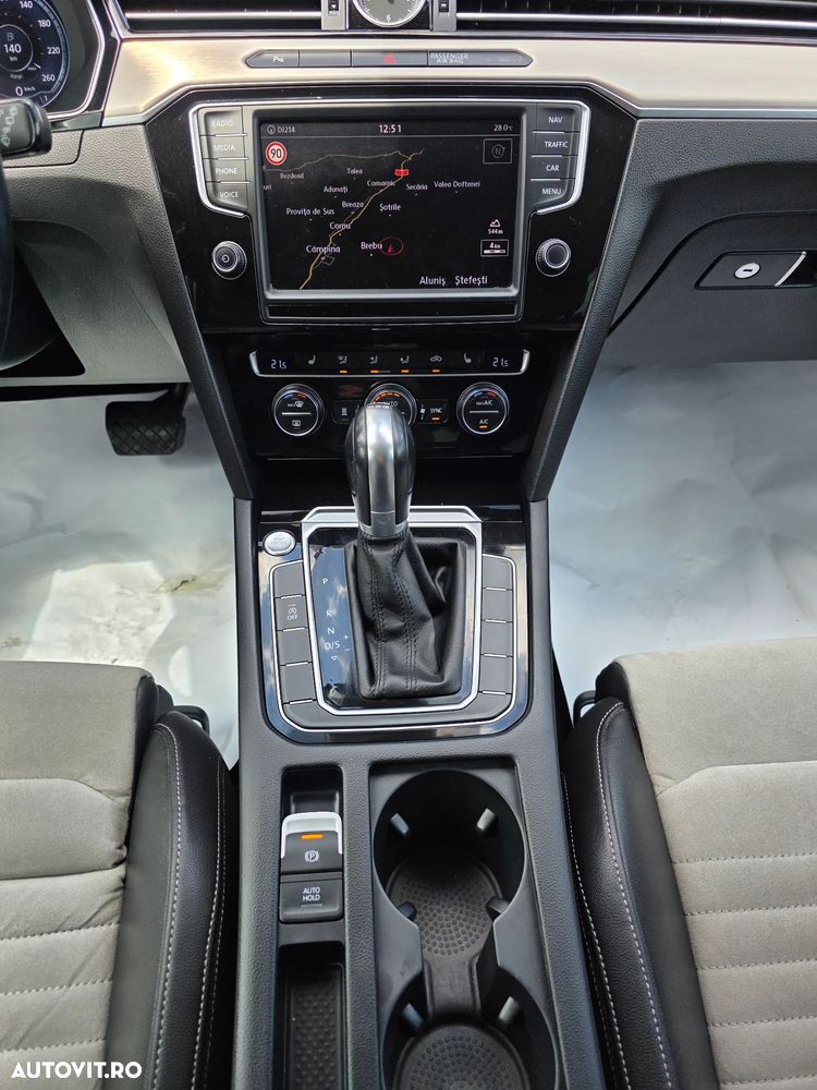 Volkswagen Passat 2.0 TDI DSG (BlueMotion Technology) Highline - 13