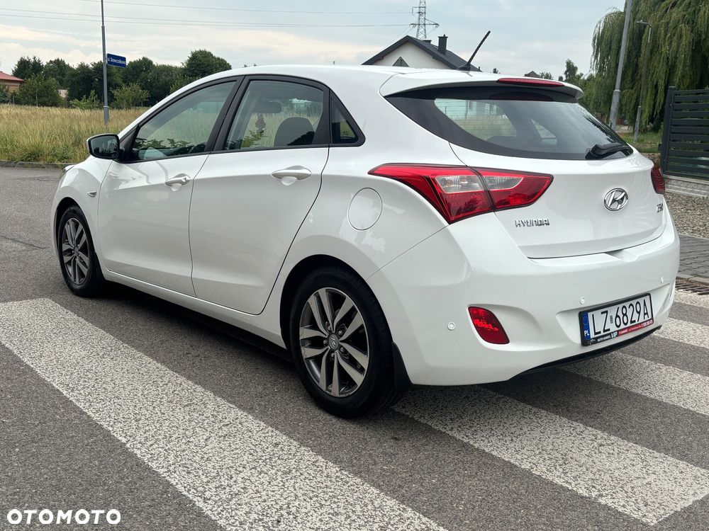 Hyundai i30 1.4 Comfort - 13