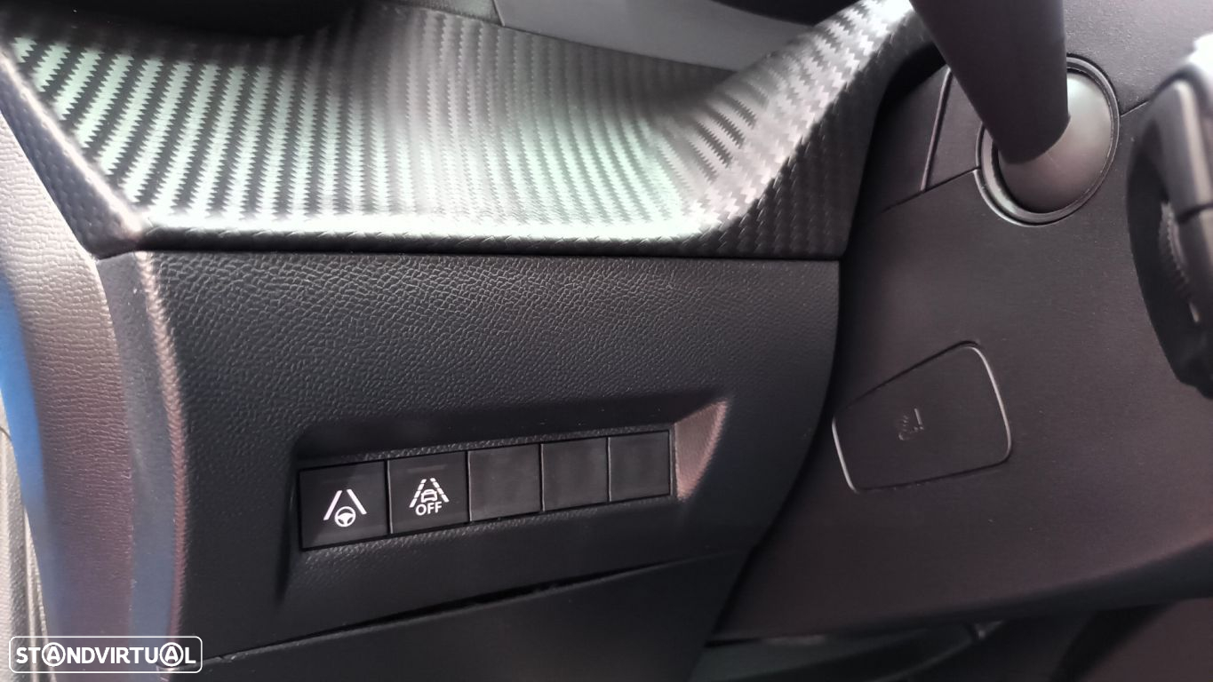 Peugeot e-208 GT - 34