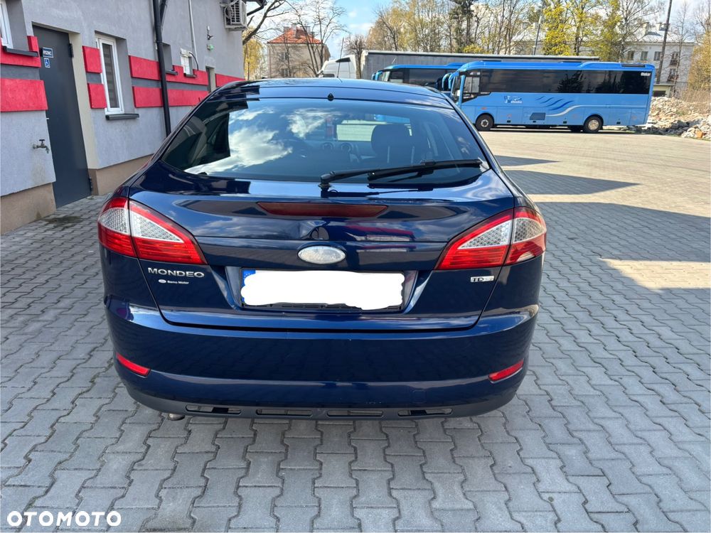 Ford Mondeo 2.0 TDCi Ambiente - 6