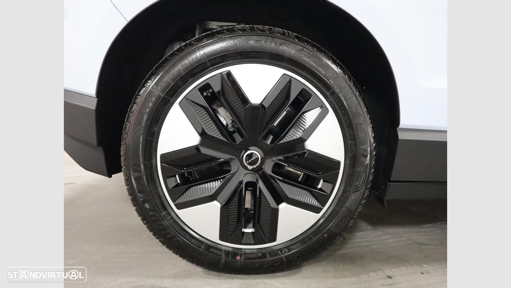Volvo EX30 51 kWh Single Motor Core - 7