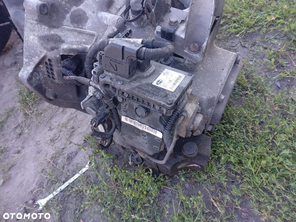 Peugeot Citroen skrzynia kompletna 20DS87 - 2