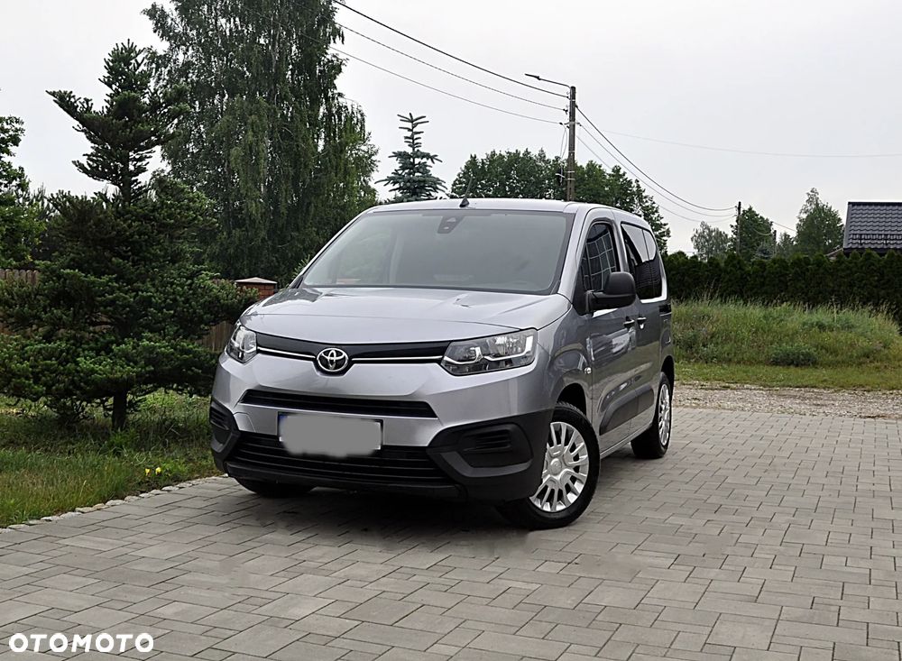 Toyota Proace City Verso 1.5 D-4D Family - 3