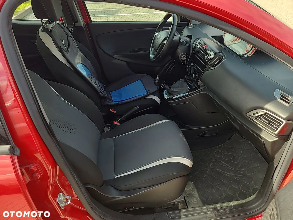 Lancia Ypsilon 1.2 8V Elefantino S&S - 19