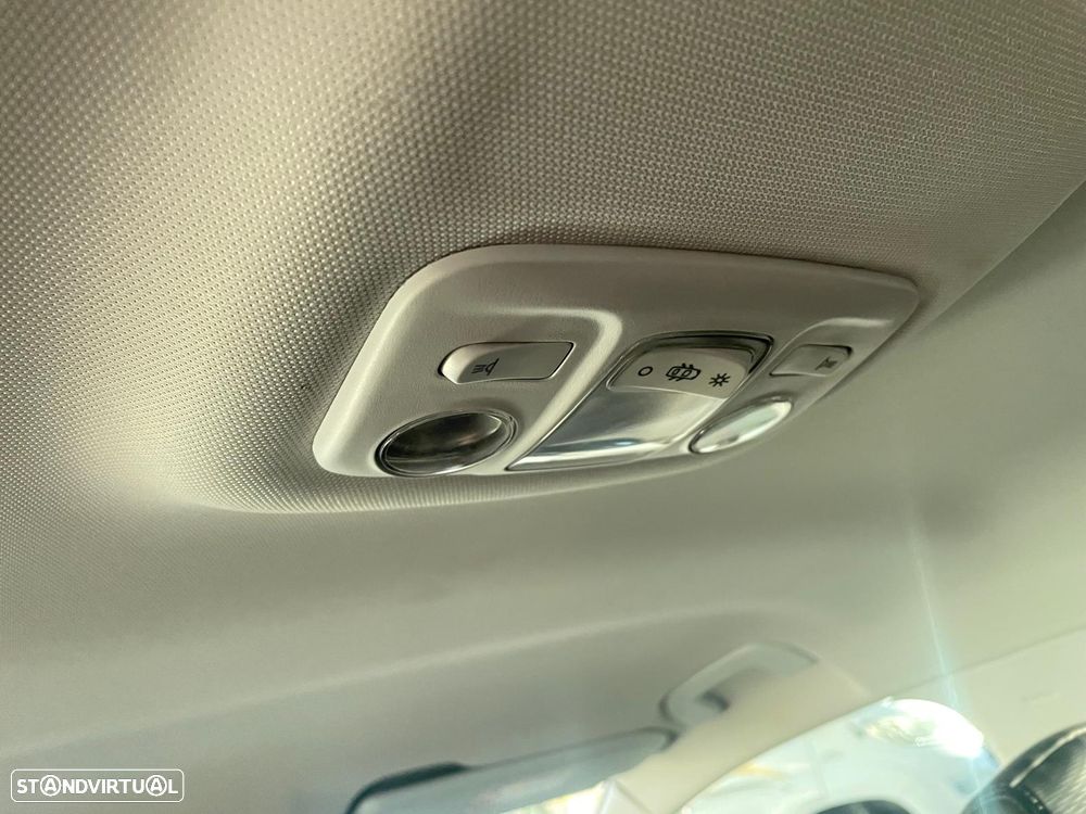 Peugeot 5008 BlueHDI 120 EAT6 Stop & Start Allure - 21