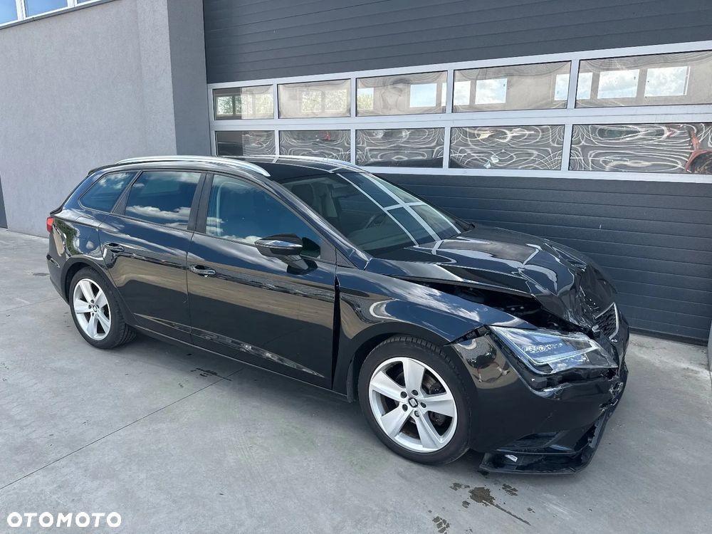Seat Leon 1.6 TDI ECOMOTIVE Style - 4