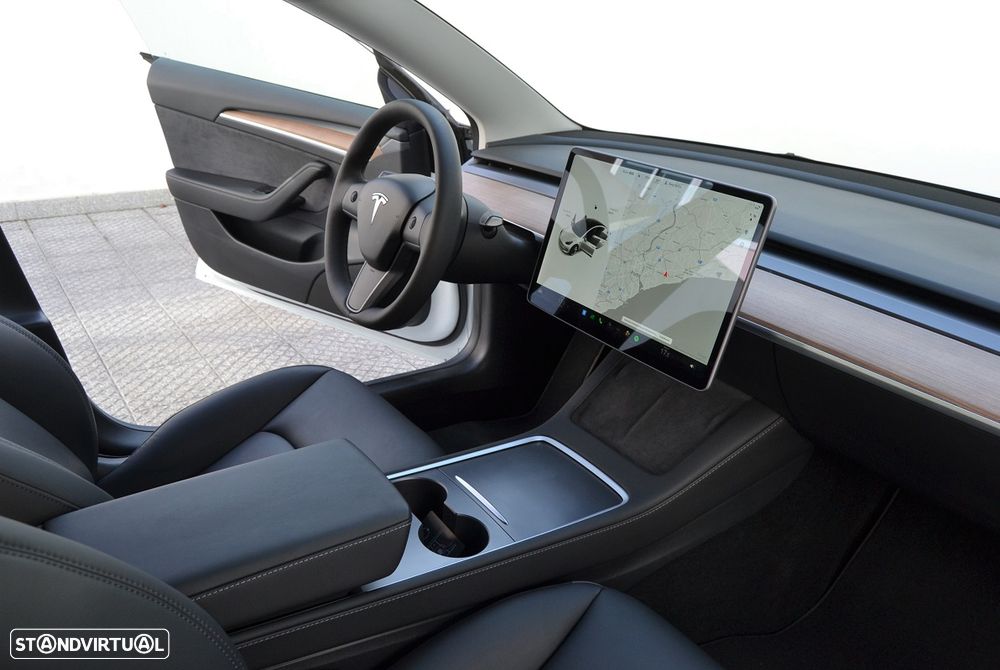 Tesla Model 3 Long Range Tração Traseira - 9