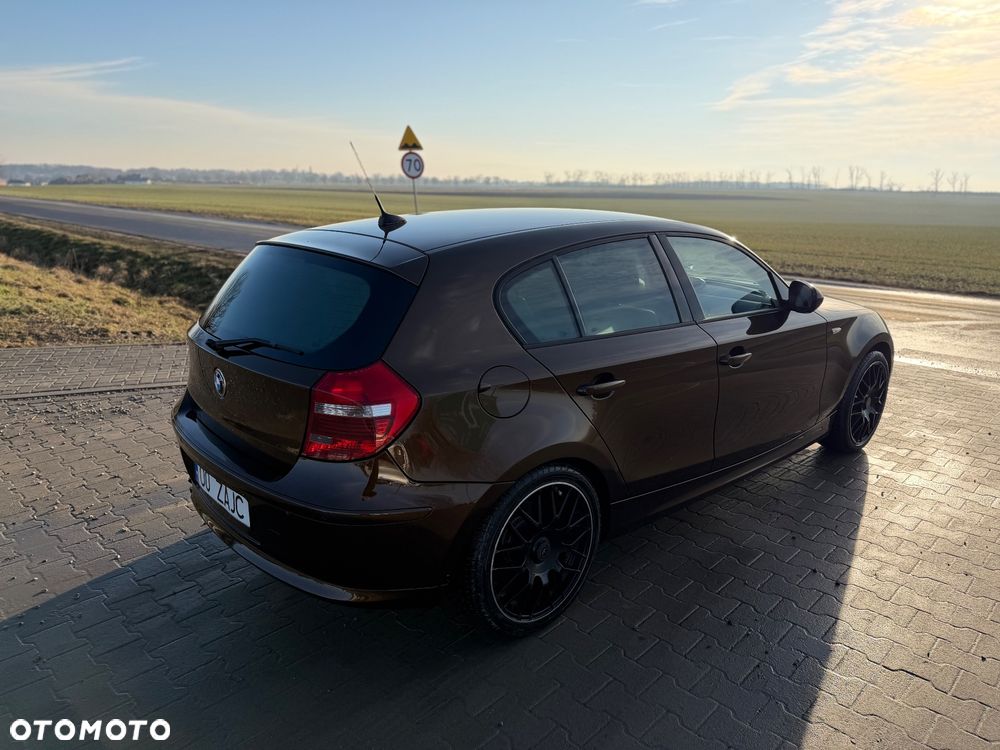 BMW Seria 1 120d - 11