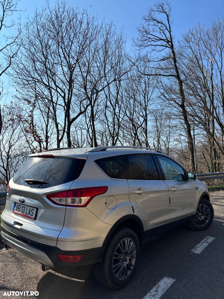 Ford Kuga 2.0 TDCi Powershift 4WD Titanium - 9