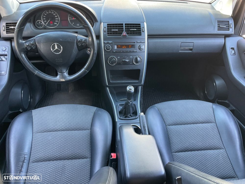 Mercedes-Benz A 160 Coupé CDi Avantgarde BlueEfficiency - 9