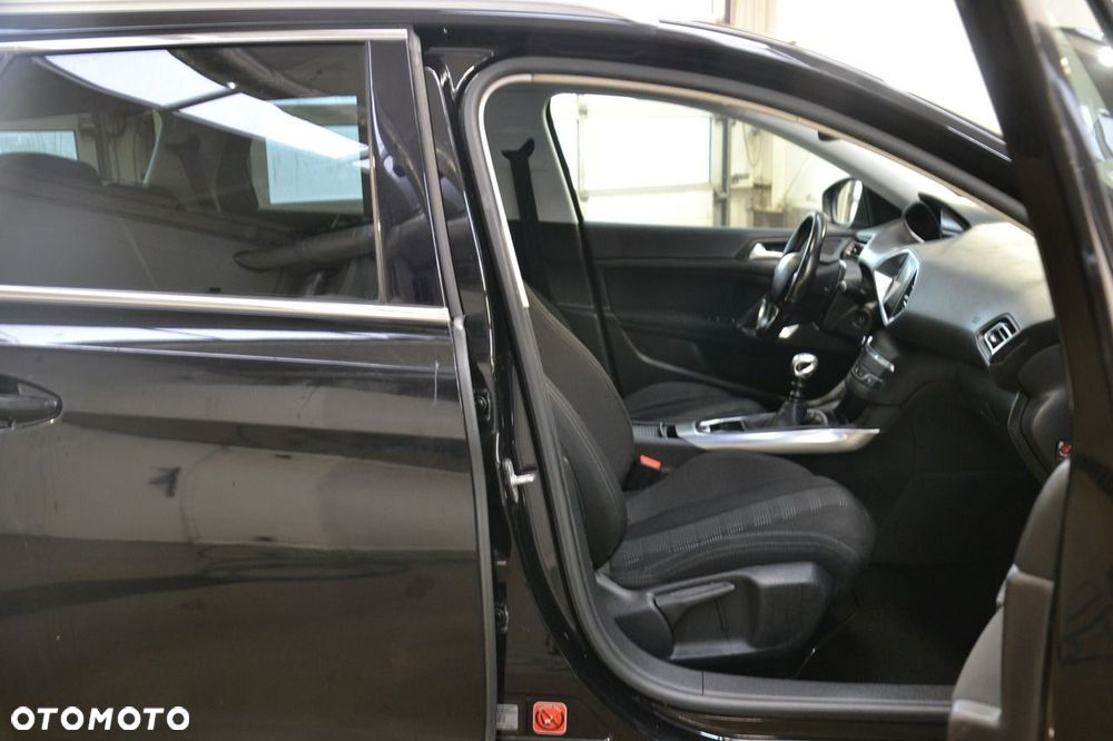 Peugeot 308 - 30