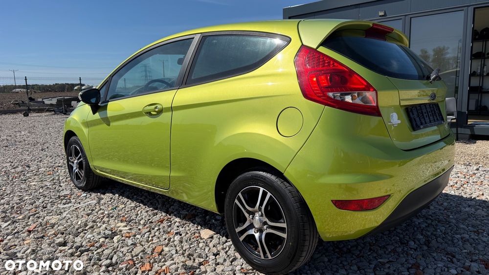 Ford Fiesta 1.25 Champions Edition - 27
