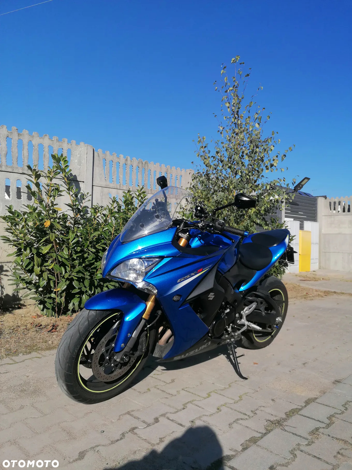 Suzuki GSX 1000 - 6